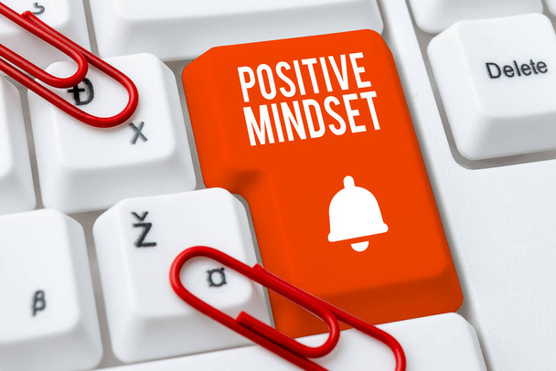 Sign kijelző Pozitív gondolkodásmód, Üzleti áttekintés mentális és érzelmi hozzáállás, amely középpontjában a napos oldalon - Fotó, kép