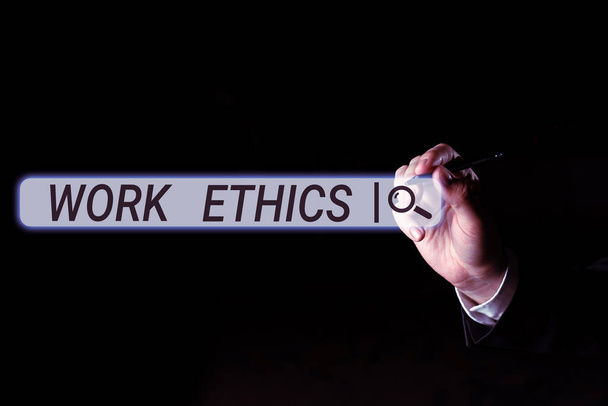 Konceptuální titulek Pracovní etika, Slovo napsané na Sadu hodnot se zaměřením na důležitost práce - Fotografie, Obrázek