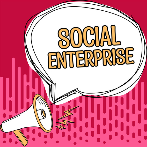 Pisanie tekstu Social Enterprise, Business concept Biznes, który zarabia pieniądze w sposób odpowiedzialny społecznie - Zdjęcie, obraz