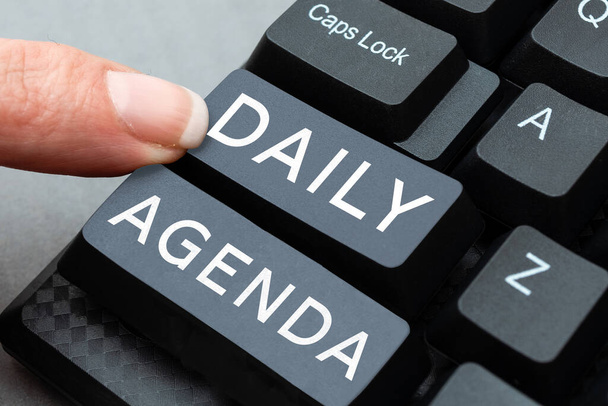 Podpis pod pojęciem Daily Agenda, Business showcase To do list of items be discussed daily or at formal important meeting - Zdjęcie, obraz
