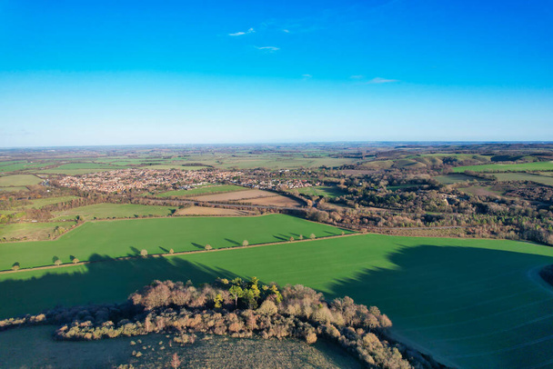 Gorgeous Aerial view of British Landscape and Countryside of England - Fotografie, Obrázek