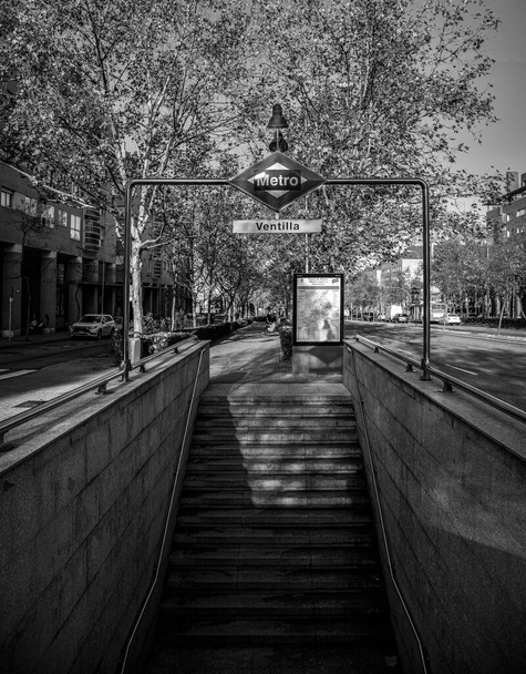 純粋な会場。マドリード地下鉄（英語: Metro de Madrid,英語: Metro de Madrid)は、スペイン・マドリード市とその都市圏の都市。. - 写真・画像