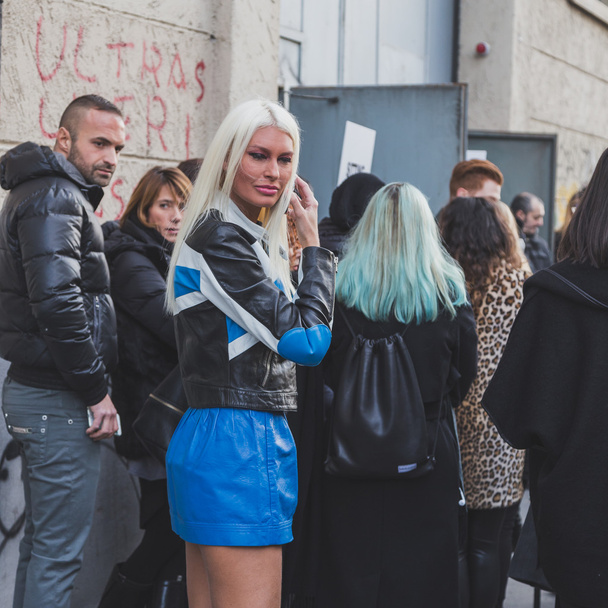 People outside Dirk Bikkembergs fashion show building for Milan Men's Fashion Week 2015 - Φωτογραφία, εικόνα
