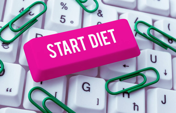 Señal de escritura a mano Start Diet, Internet Concept comida de curso especial a la que la persona se restringe - Foto, imagen