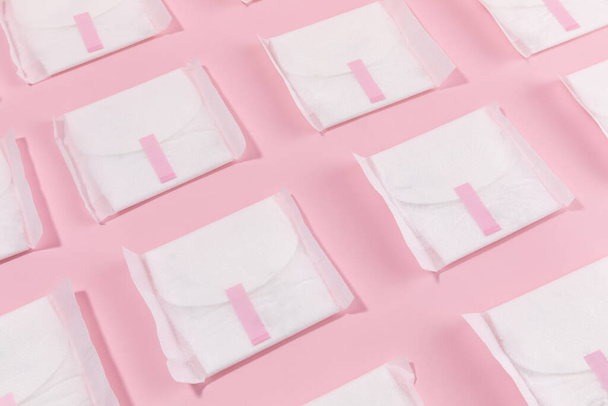 woman menstrual products, sanitary pads - Foto, afbeelding