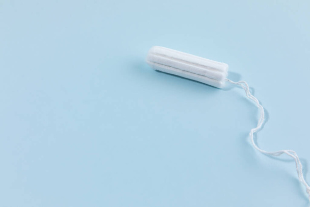 woman menstrual products, tampon - Foto, Imagen