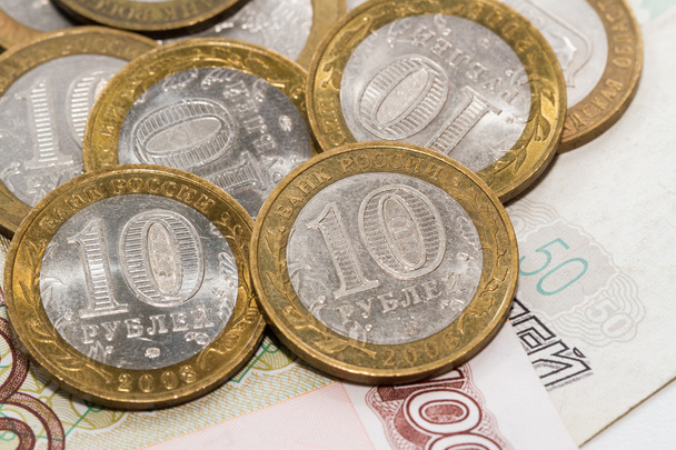 Російських рублів у монет і банкнот - Фото, зображення