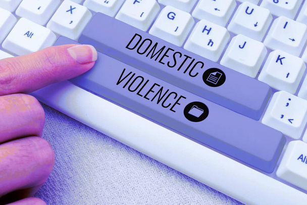 Testi scritti a mano Violenza domestica, Idea commerciale Comportamento violento o abusivo diretto da una famiglia o da un membro della famiglia - Foto, immagini