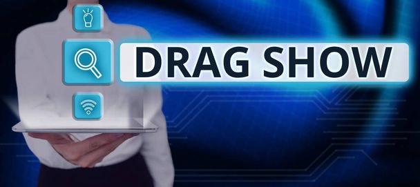 Texto título presentando Drag Show, evento competitivo enfoque de negocios donde dos coches tratan de terminar el primer cuarto de milla de distancia - Foto, Imagen