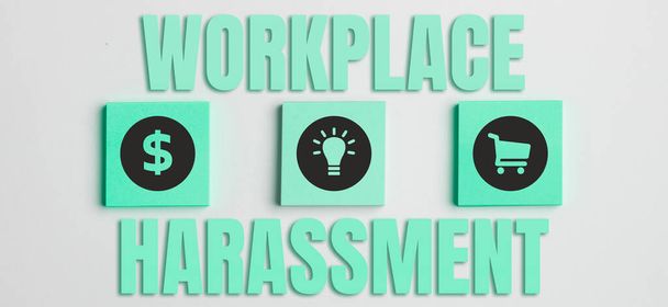 Écriture de texte Harcèlement en milieu de travail, concept d'entreprise Différence de race sexe âge orientation sexuelle des travailleurs - Photo, image