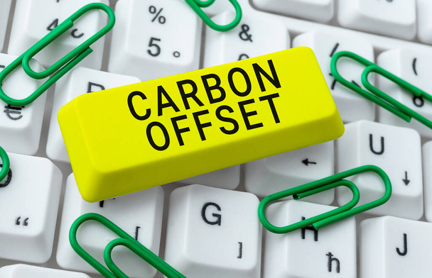 Teksti, joka osoittaa inspiraatiota Carbon Offset, Business showcase Hiilidioksidi- tai muiden kaasupäästöjen vähentäminen - Valokuva, kuva
