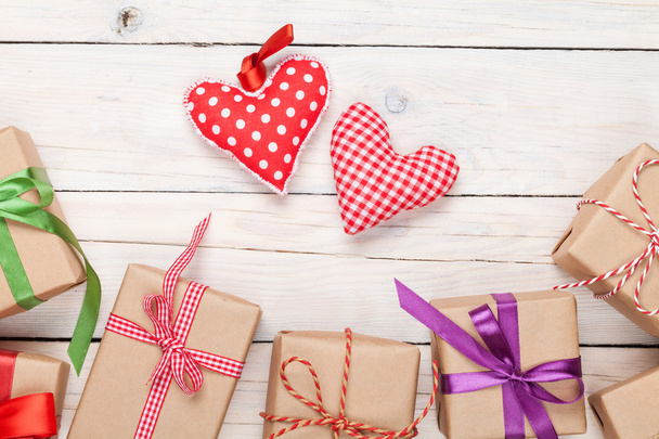 San Valentino giocattoli cuori e scatole regalo
 - Foto, immagini