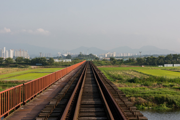 Chemin de fer sur rivière
 - Photo, image