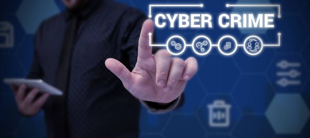 Текстовый знак, показывающий киберпреступность, деловой показ вида преступной деятельности, осуществляемой с помощью Интернета - Фото, изображение