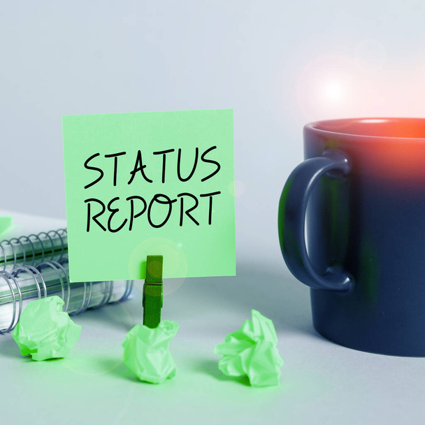 Conceptuele weergave Status Rapport, Business showcase Update Samenvatting van situaties vanaf een bepaalde tijd - Foto, afbeelding