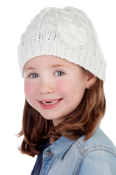 Sonriente chica bonita con gorra de lana
 - Foto, imagen
