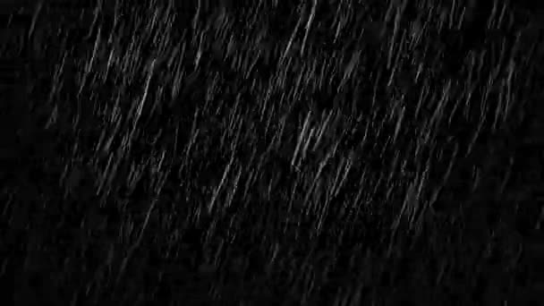 Heftiger Regen, nahtlose Schleife. Fallende Regentropfen isoliert auf schwarzem Hintergrund - Filmmaterial, Video