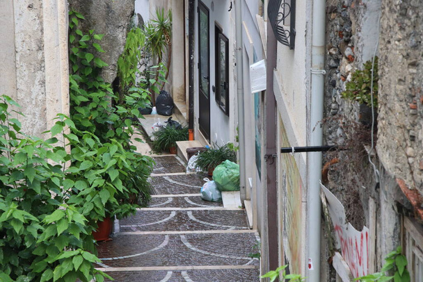 architetture in una caratteristica località balneare della Calabria nel sud Italia - Foto, immagini
