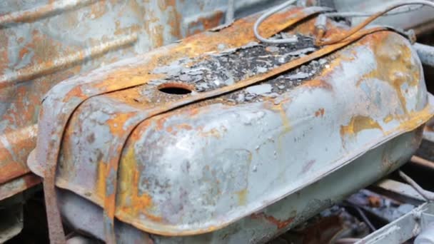 Broken and burned cars in the parking lot, accident or deliberate vandalism. Burnt out car. Consequences of a car accident. Damaged by arson. Dump of civilian equipment, shot in Ukraine - Video, Çekim