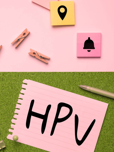 Tekst pisma ręcznego Hpv, Business concept Grupa wirusów, które wpływają na skórę i wilgotne błony - Zdjęcie, obraz