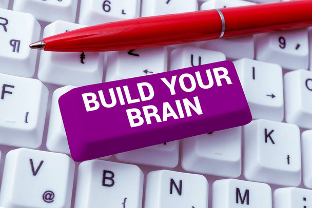 Teksten weergeven Bouw je brein, business concept mentale activiteiten om cognitieve vaardigheden te behouden of te verbeteren - Foto, afbeelding