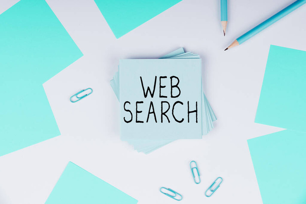Вдохновение, показывающее знак Web Search, программное обеспечение Internet Concept, предназначенное для поиска информации в Интернете - Фото, изображение
