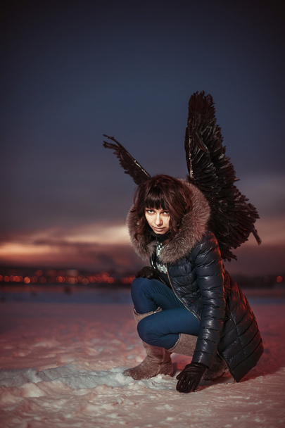 Woman with black angel wings - Fotografie, Obrázek