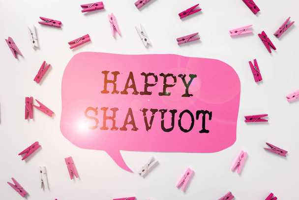 Käsitteellinen näyttö Happy Shavuot, Business showcase Juutalainen loma muistoksi ilmestys kymmenen käskyä - Valokuva, kuva