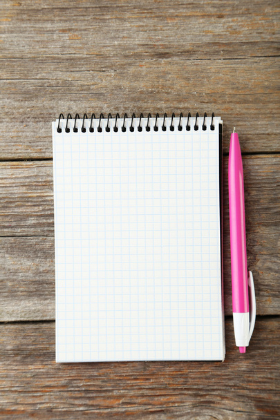 Notebook and pink pen - Foto, Imagem
