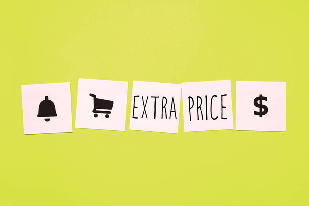 Pisanie wyświetlania tekstu Extra Price, Business showcase dodatkowej definicji ceny poza zwykłym dużym stopniu - Zdjęcie, obraz