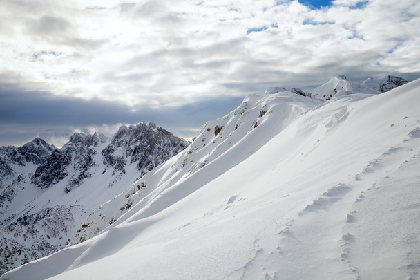 Snow-capped mountains - Valokuva, kuva