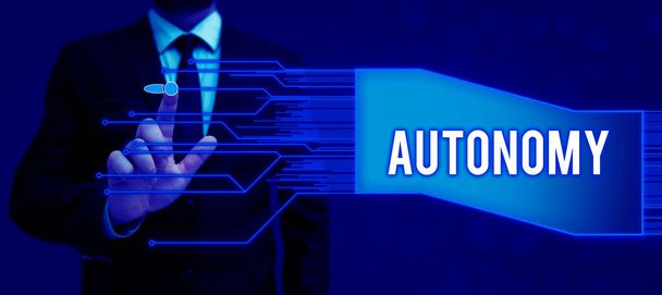 Szöveg megjelenítése Autonómia, Üzleti kirakat jármű, amely képes irányítani magát emberi vezetés nélkül - Fotó, kép