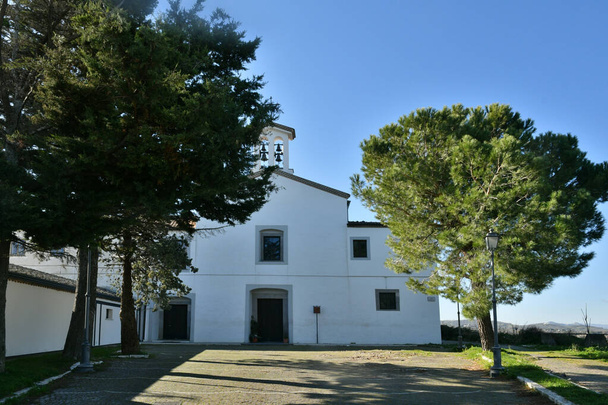 A small church in Melfi, a small town in the province of Potenza. - Zdjęcie, obraz