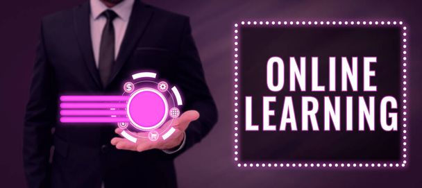 Inspiraatio osoittaa merkki Online Learning, Business käsite Larning avustuksella Internetin ja tietokoneen - Valokuva, kuva