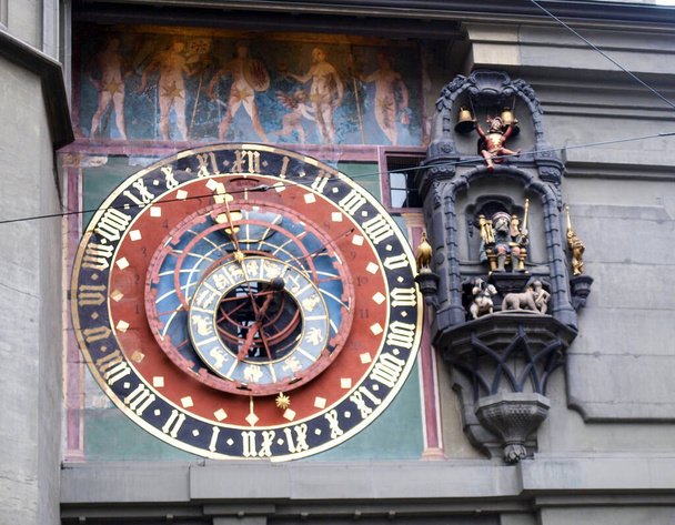 Bern, Switzerland: Federal Palace headquarters of the Swiss Confederation - Foto, afbeelding