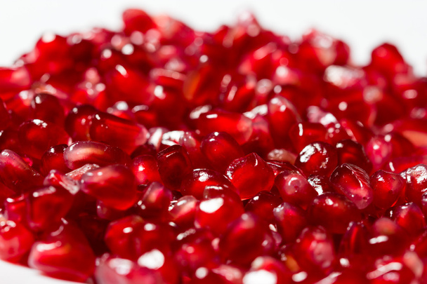 Red Juicy Seeds of Pomegranate. - Foto, immagini