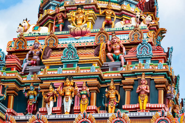 Colorful ornate decoration at Kaylasson Hindu temple at Port Louis, Mauritius - Photo, image