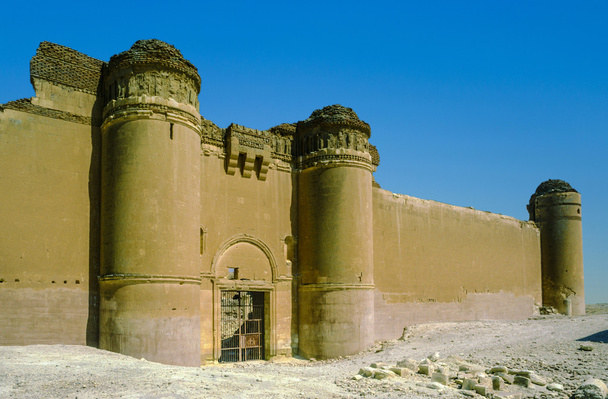 Qasr al Hayr Asz Szarki zamek na pustyni syryjskiej - Zdjęcie, obraz