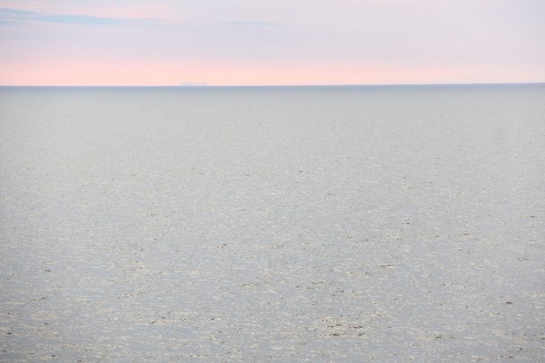 Onda no mar Báltico perto da Suécia
 - Foto, Imagem