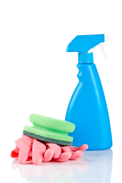 Detergent spray bottle, sponge and gloves - Foto, afbeelding