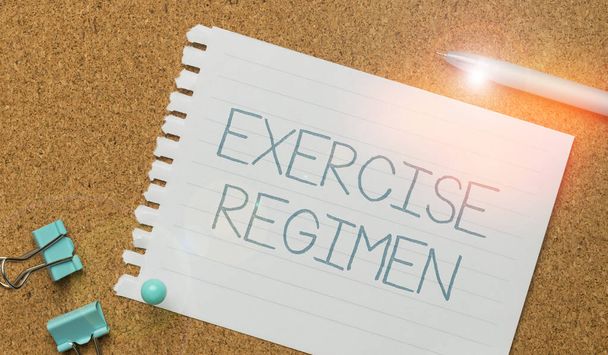 Texto manuscrito Régimen de ejercicios, Concepto que significa mover el cuerpo enérgicamente con el fin de ponerse en forma y saludable - Foto, Imagen