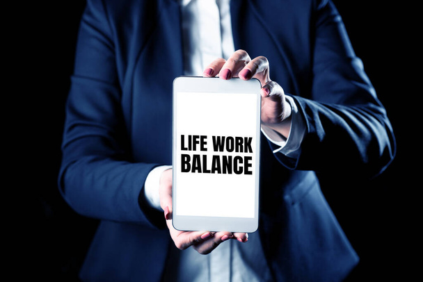 Podpis koncepcyjny "Life Work Balance", Przegląd biznesowy "Stabilizacja osoby potrzebującej pomiędzy pracą a czasem osobistym" - Zdjęcie, obraz