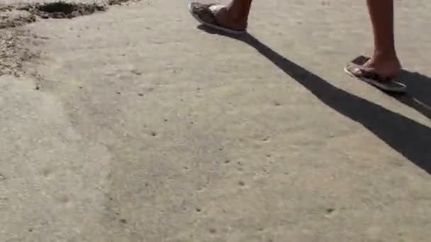 Legs walking in the sand - Footage, Video