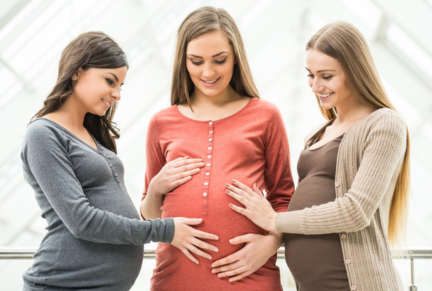 Pregnant women - Valokuva, kuva