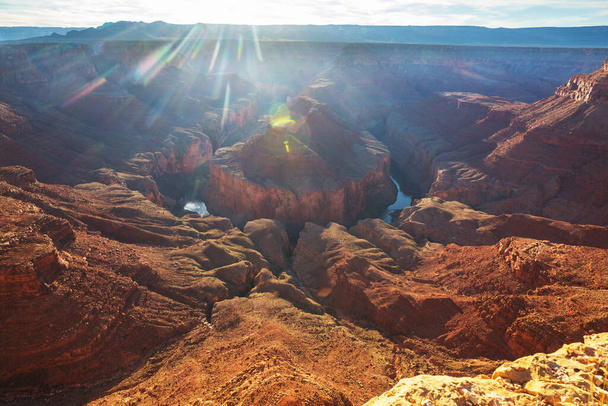 Picturesque landapes of the Grand Canyon, Arizona, USA. Чудовий природний фон. Вид на схід. - Фото, зображення