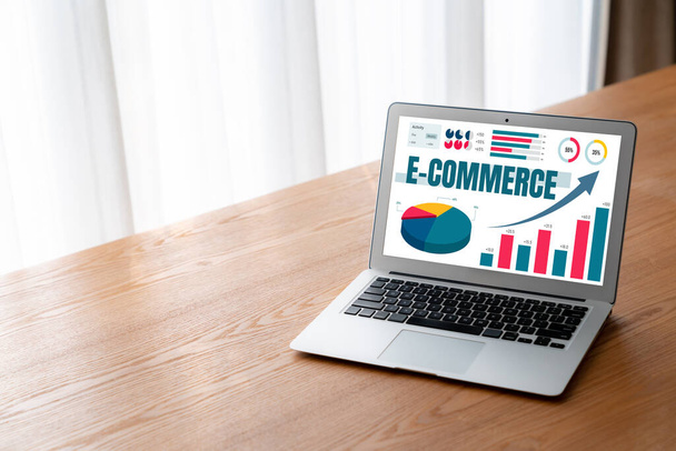 E-commerce data software provide modish dashboard for sale analysis to the online retail business - Фото, изображение