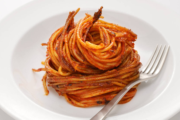 Spaghetti all 'Assassina, Итальянская Апулия традиционная паста - Фото, изображение