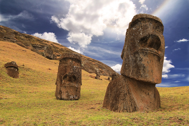 Rano raraku moai - Foto, afbeelding