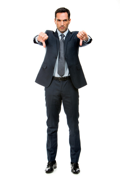 Полный портрет бизнесмена, выглядящего злым и делающего знак ко обеими руками
 - Фото, изображение