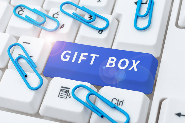 Text zeigt Inspiration Gift Box, Business-Vitrine Ein kleiner Cointainer mit Designs, die mit Geschenken umgehen können - Foto, Bild